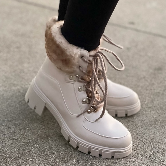 Bone Lace-up Combat boot with faux fur ankle cuff - Picture 6 of 16